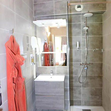 Studio Avec Piscine Partagee Jardin Clos Et Wifi A * Forcalquier